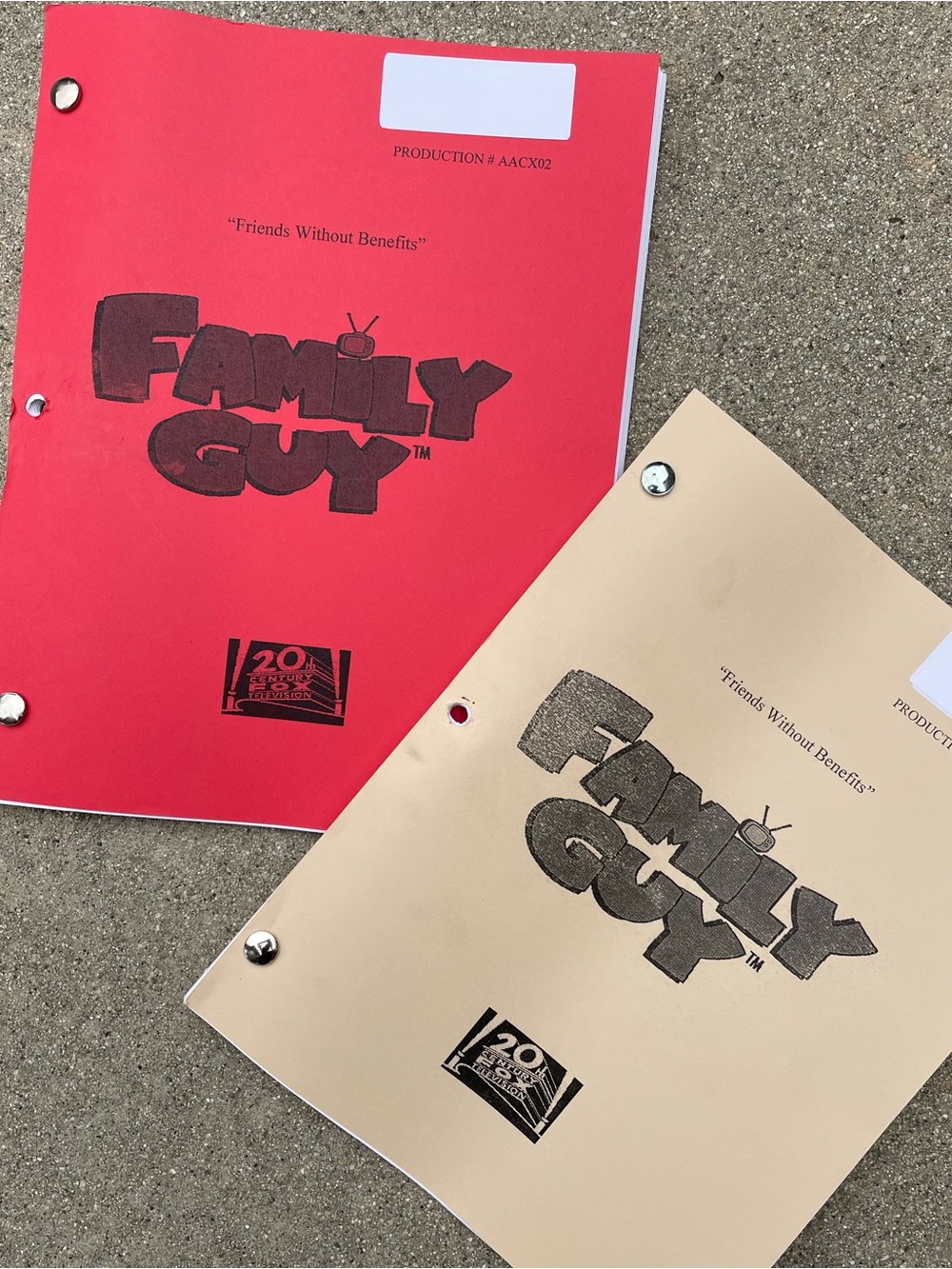 Family Guy SET 2011 Production Used Table Draft Scripts Friends w/o Benefits